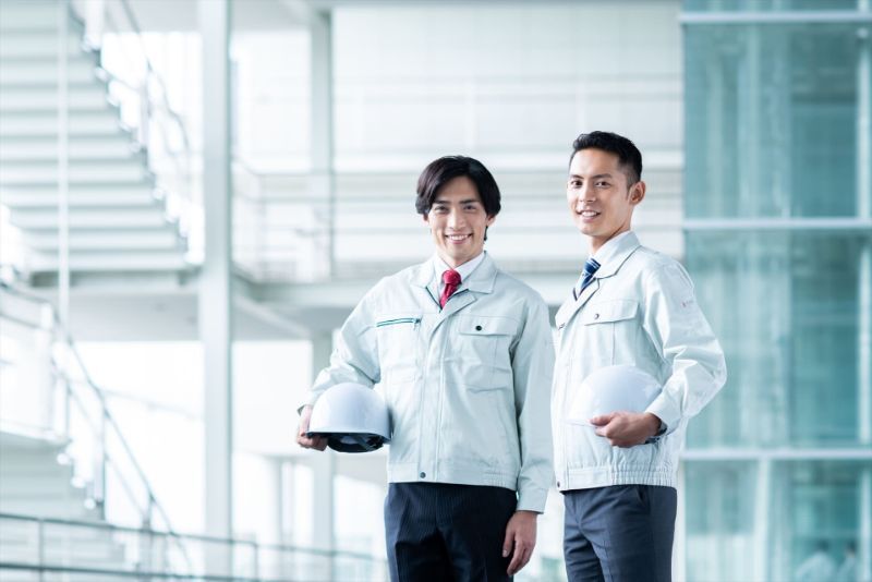 先輩社員たち